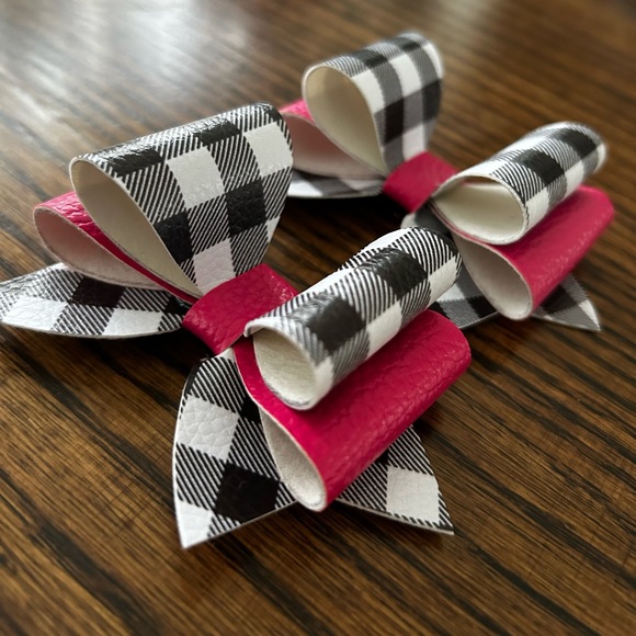 SOLD•Shoe Clips - Picture 2 of 3